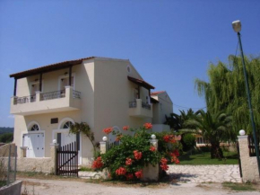 Отель Villa Stefania  Ахарави